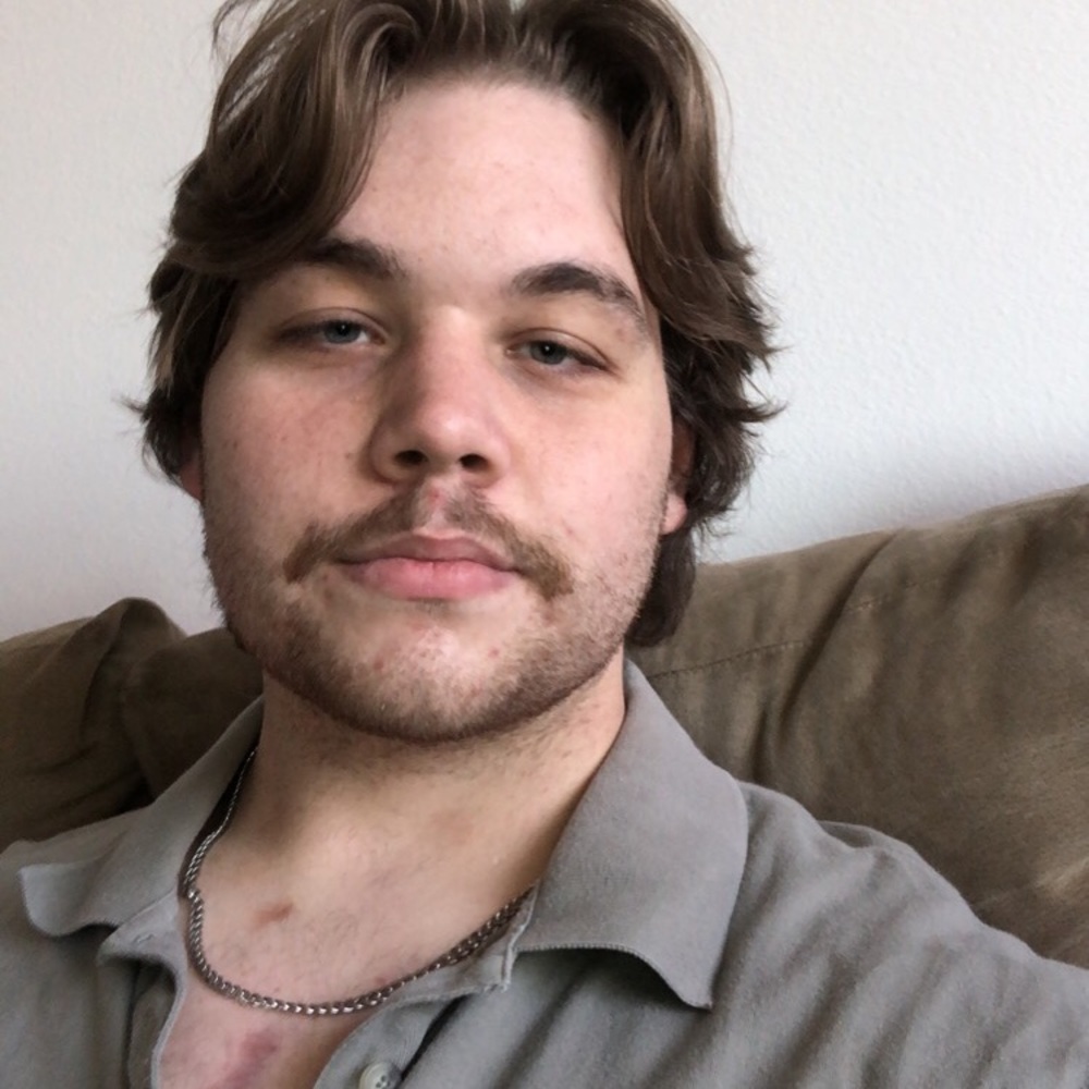 Meet your Posher, Corey